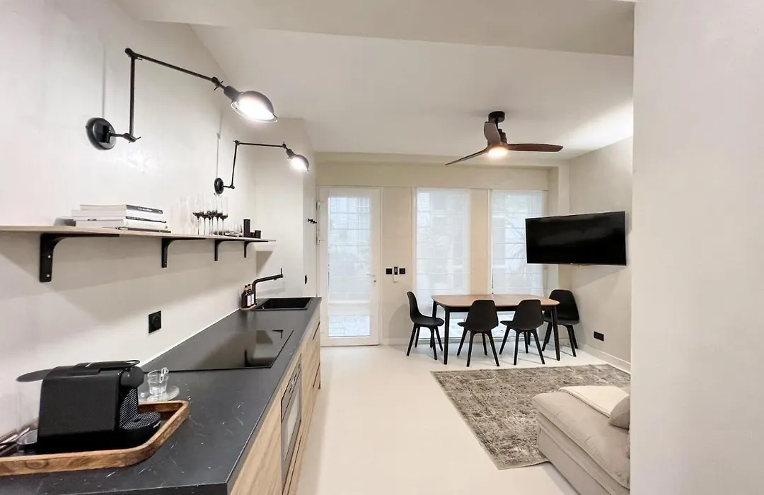 Superb Apartment Palais Royal Louvre Museum Free Netflix-1